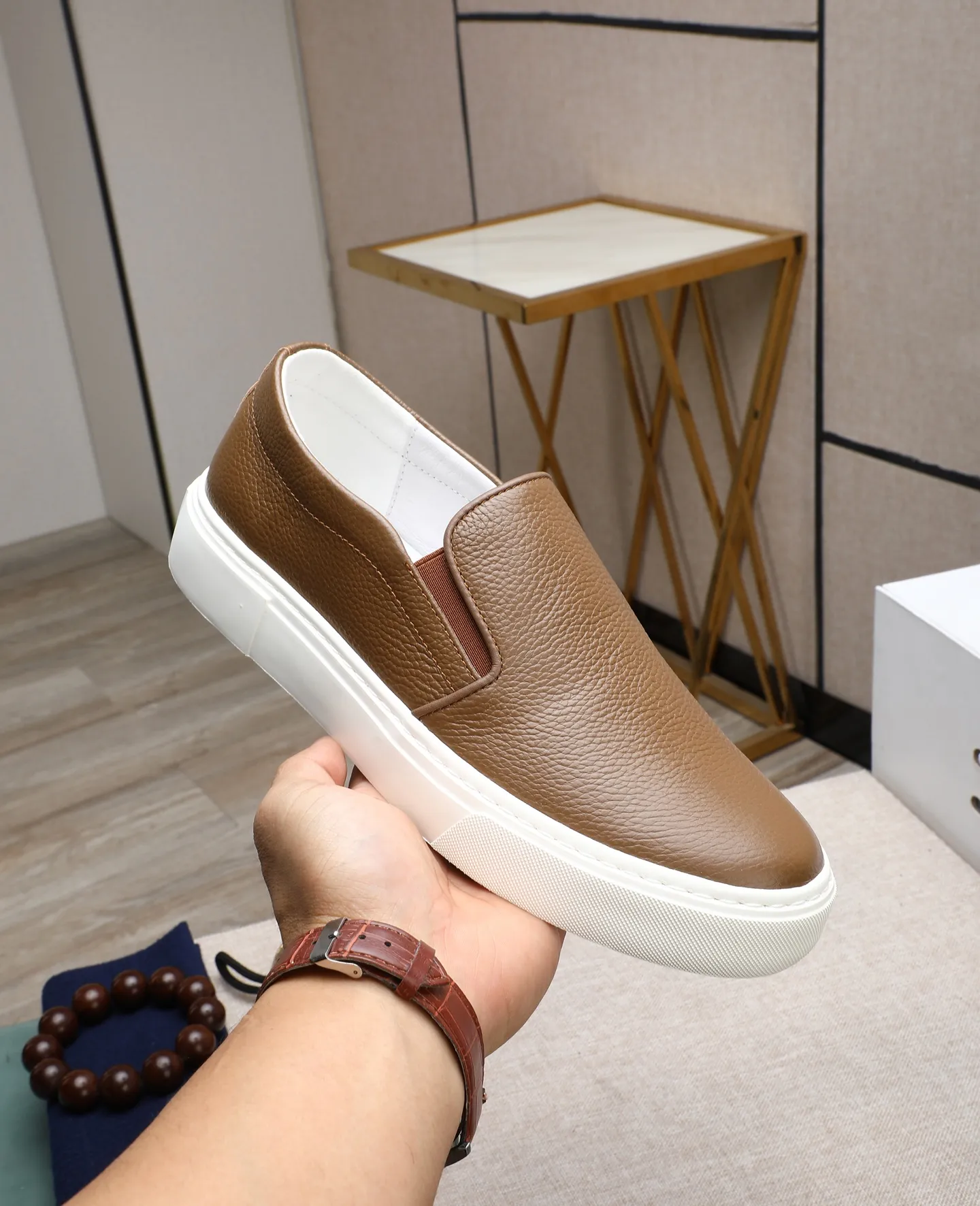 Men's men's shoes💰440🌹🌹[PRADA—Prada] latest model🙈original replica! 👟👟👟Available here. The workmanship is top-notch. The upper is made of Italian 🇮🇹Imported calfskin. ❗️Breathable genuine leather lining @Suitable for travel. The original version has an enlarged engraved sole, making it suitable for all kinds of travels, showing low-key luxury. Let quality speak for itself. Color: Size: 38-44